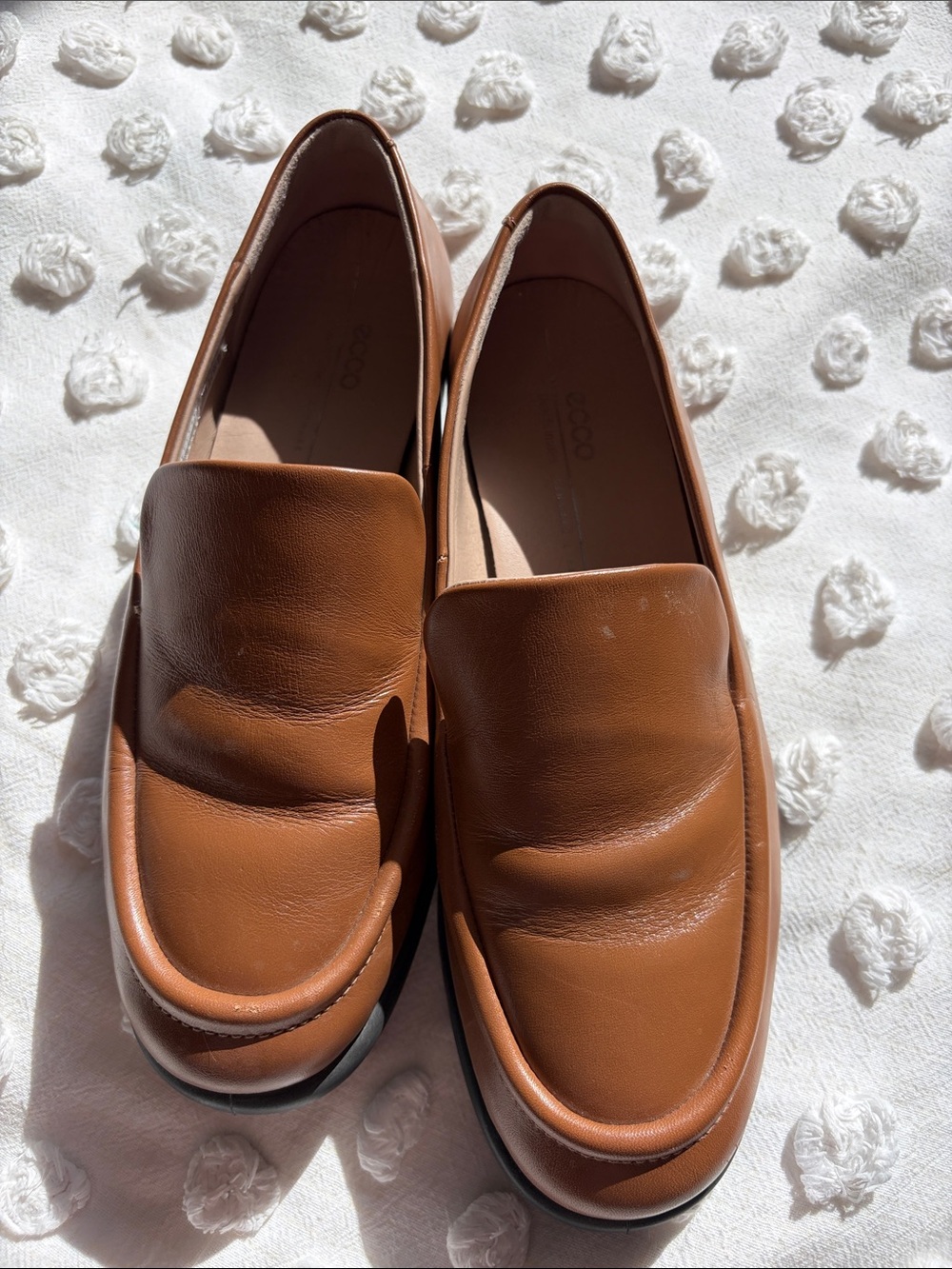 Ecco Women's Tan Leather Slip-On Loafers